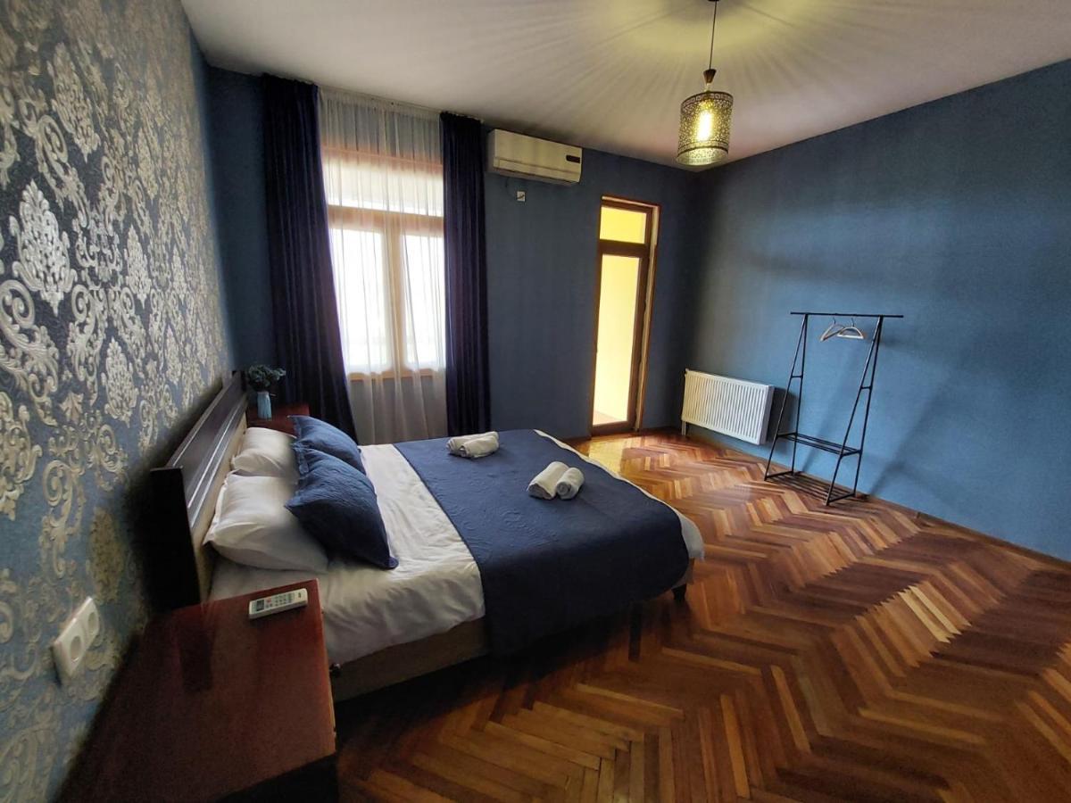 Guesthouse "Door" In Signagi Exterior foto